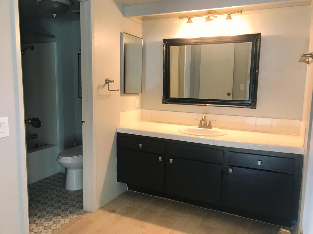 525 S Thornhill Road