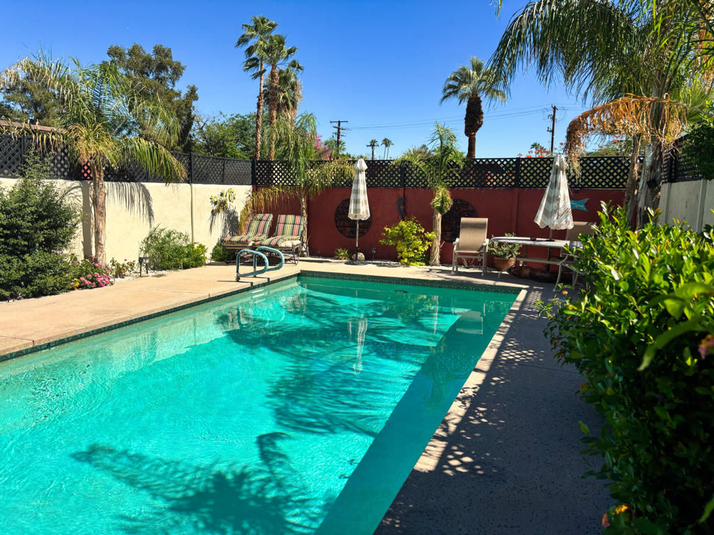 525 S Thornhill Road