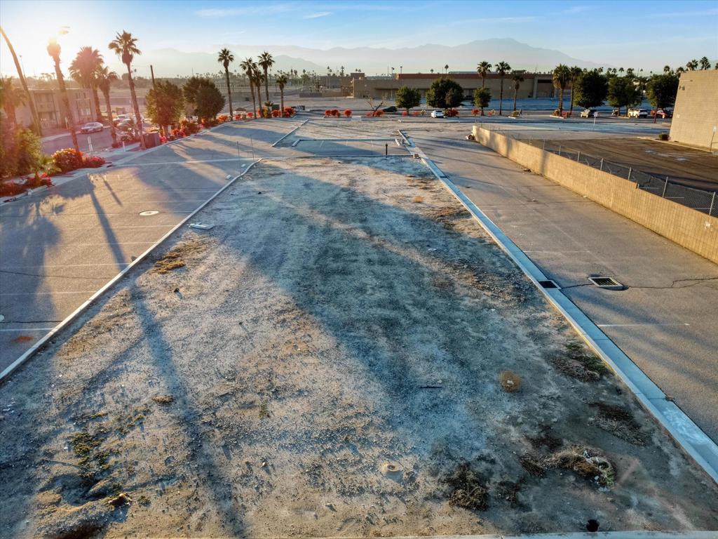 Rubidoux Street