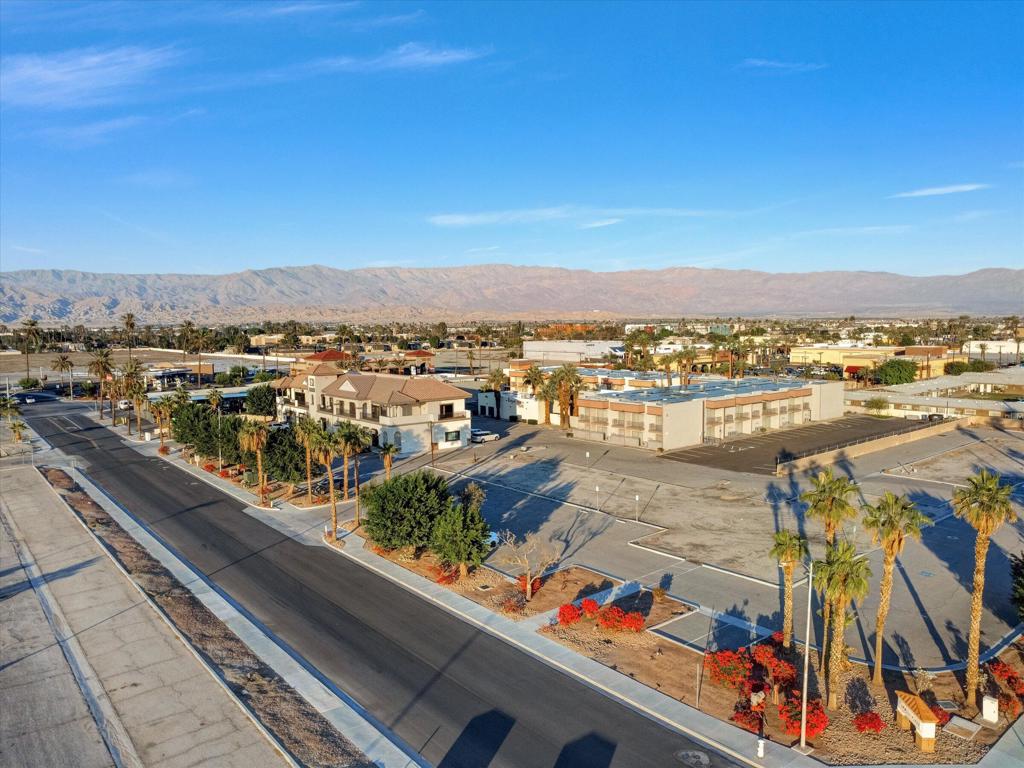 Rubidoux Street