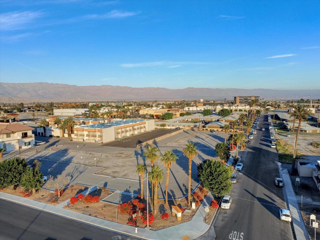 Rubidoux Street