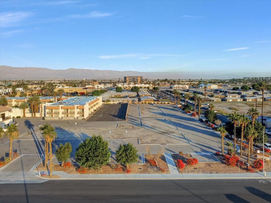 Rubidoux Street