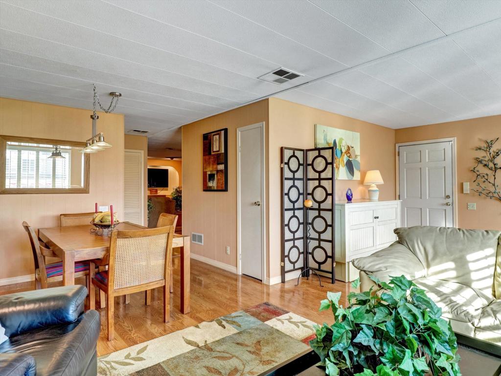 73549 Algonquin Place