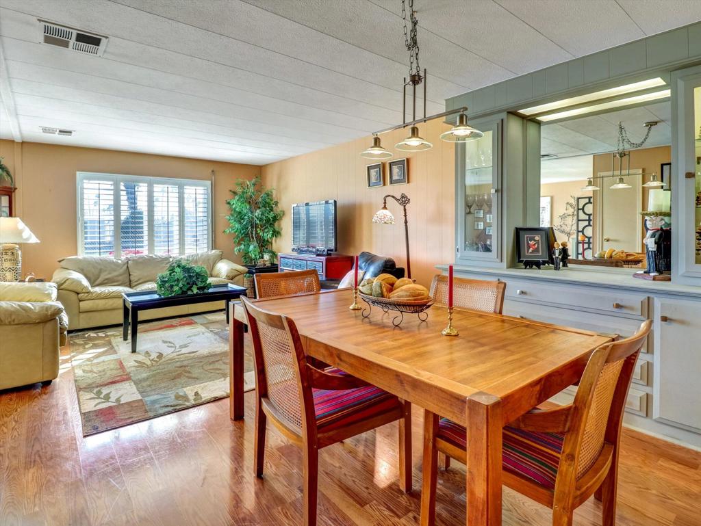 73549 Algonquin Place