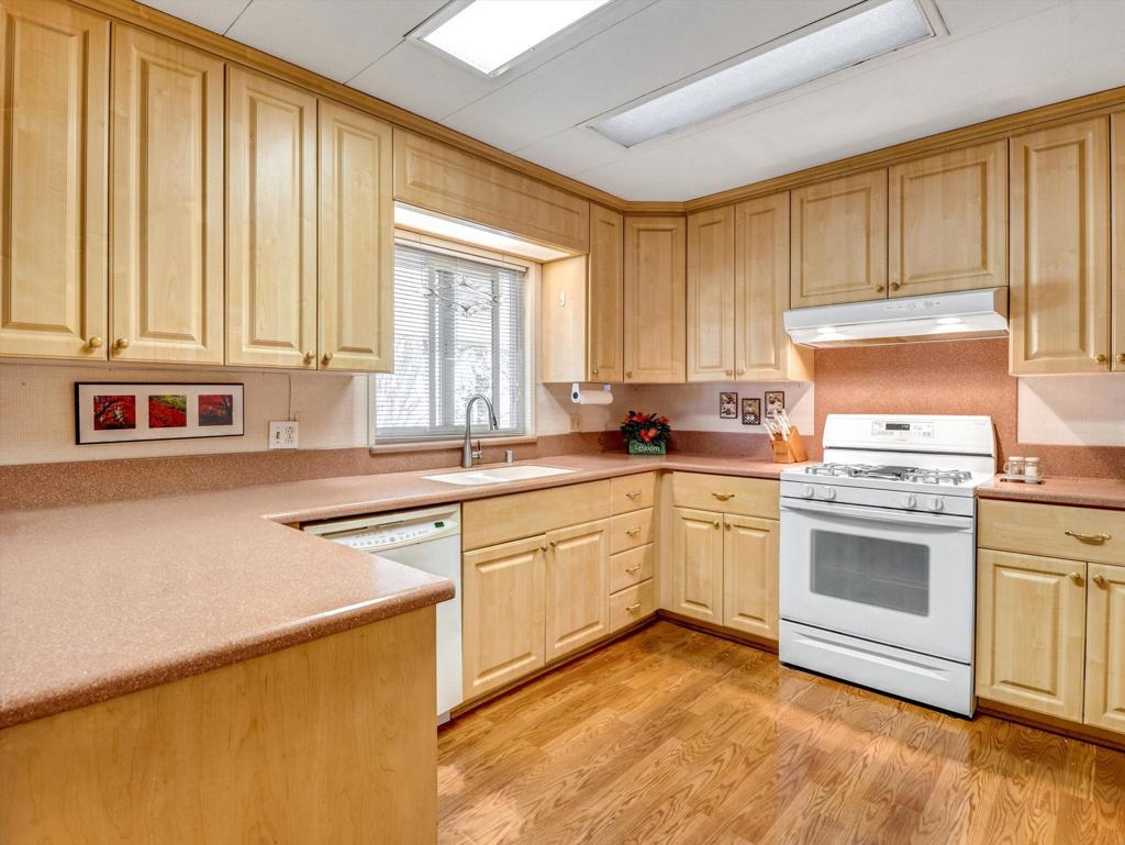 73549 Algonquin Place