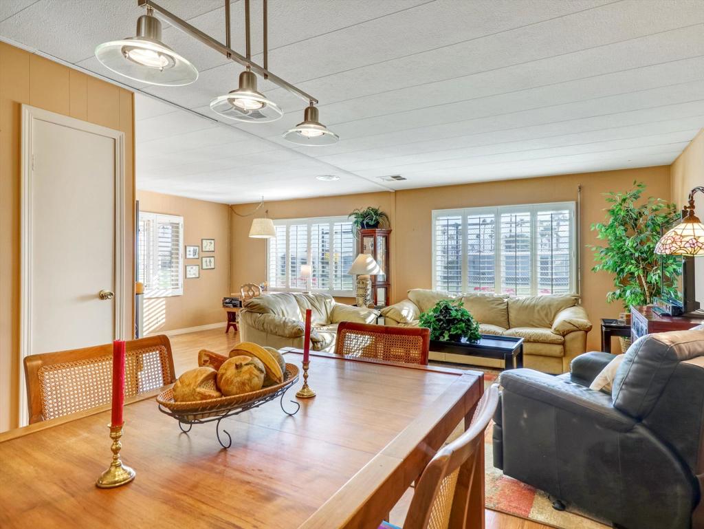 73549 Algonquin Place