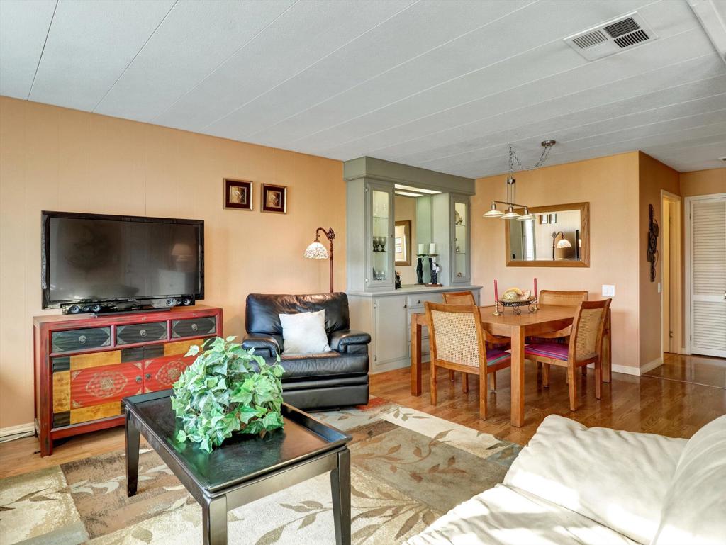 73549 Algonquin Place