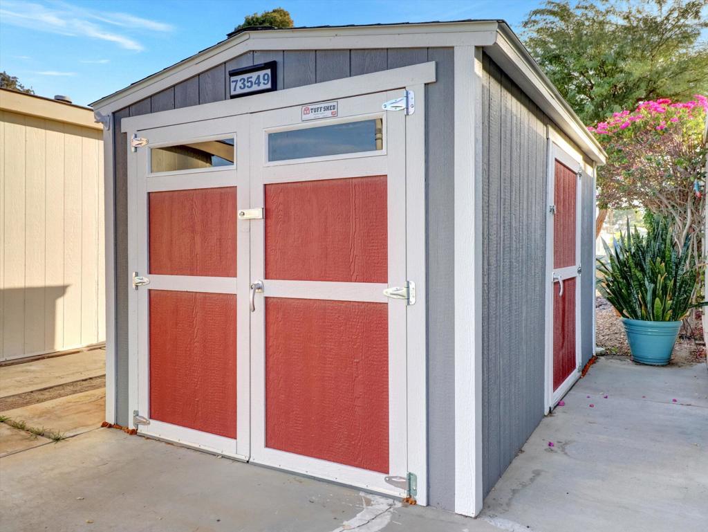 73549 Algonquin Place