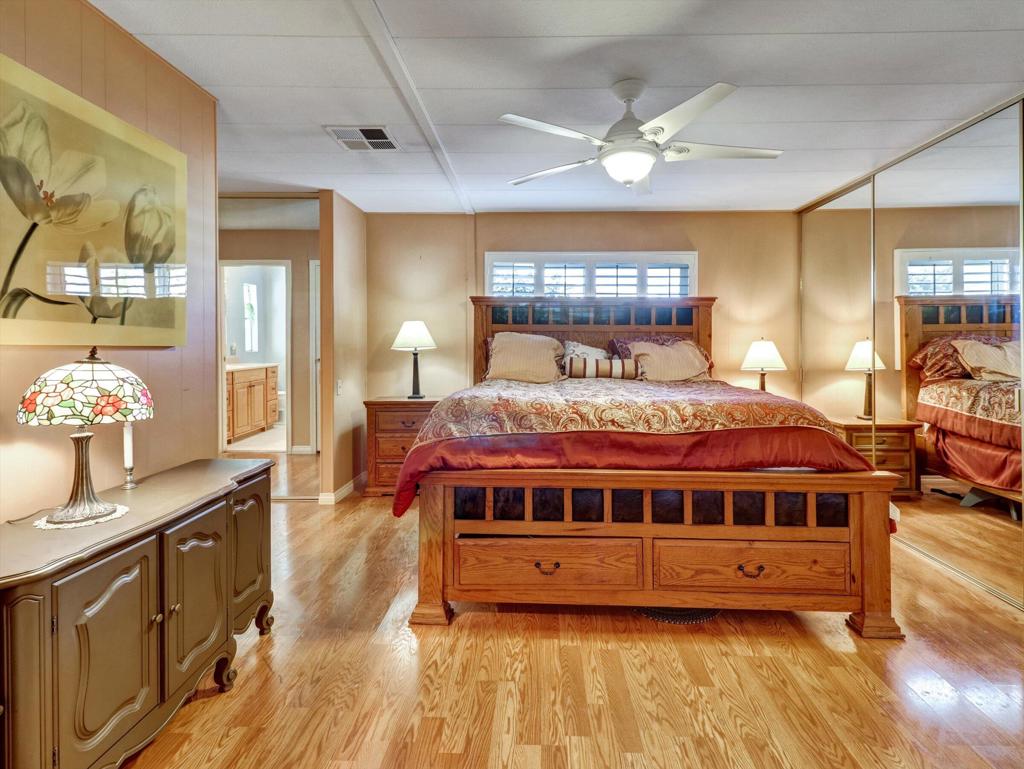 73549 Algonquin Place