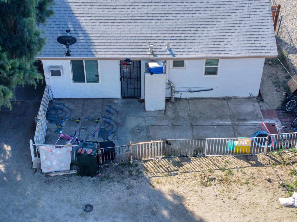 66338 2nd St Street