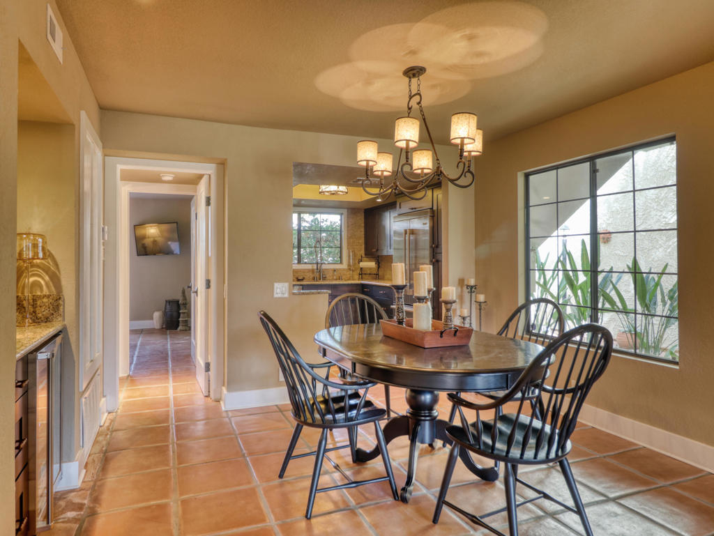 2001 E Camino Parocela G45