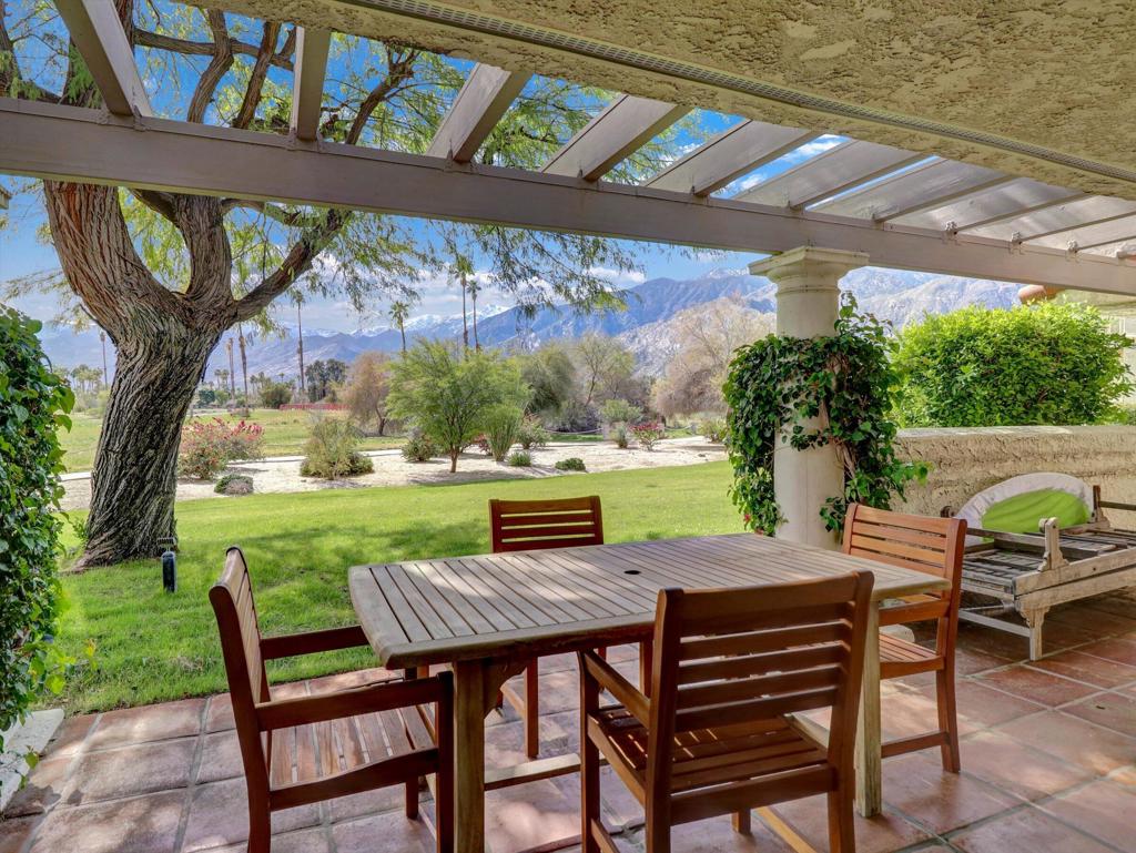 2001 E Camino Parocela G45