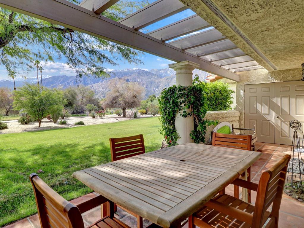 2001 E Camino Parocela G45