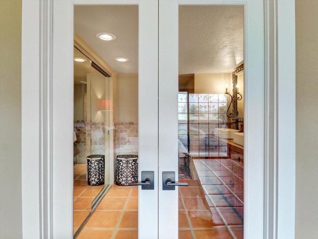 2001 E Camino Parocela G45