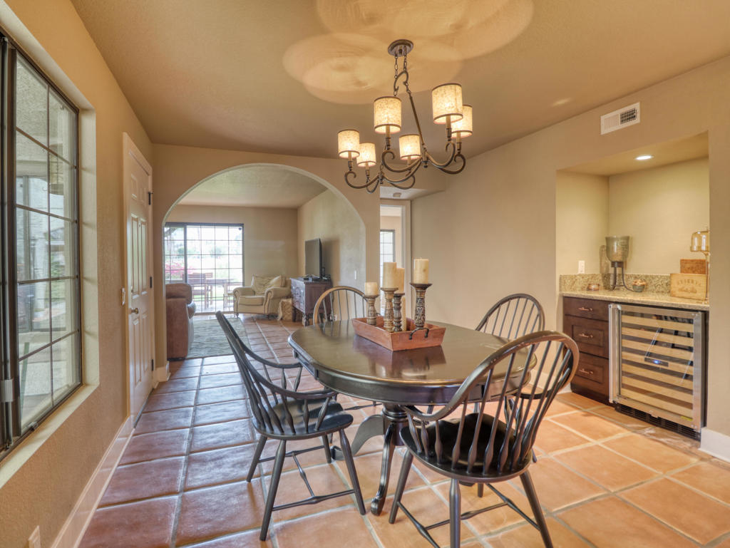 2001 E Camino Parocela G45