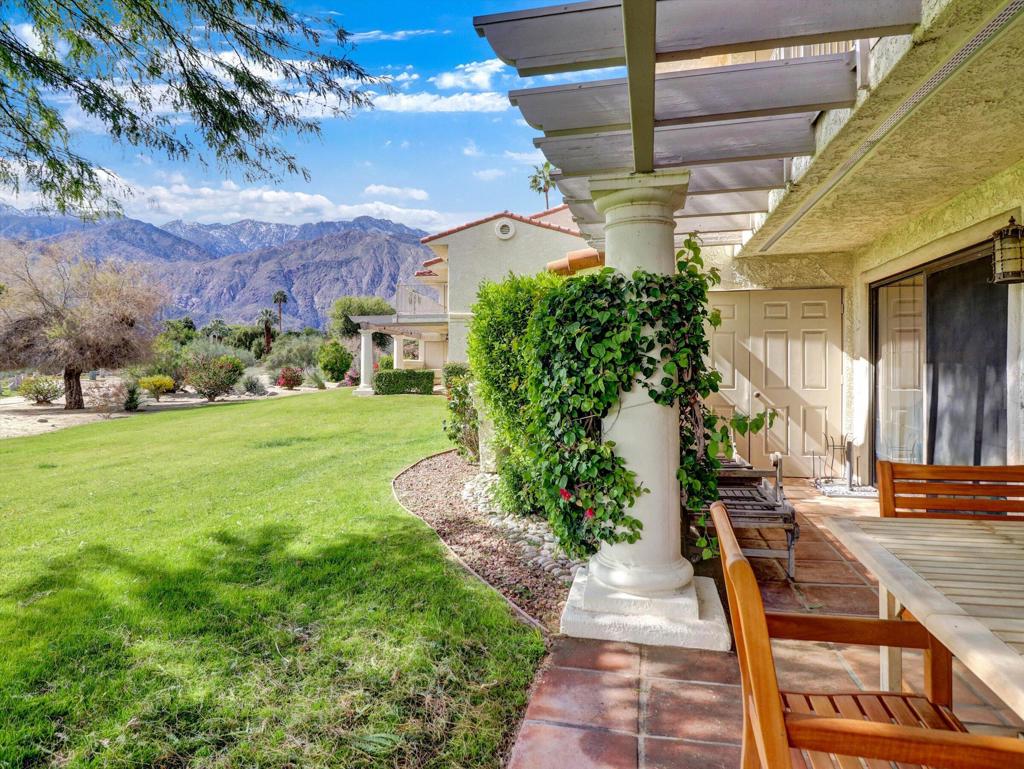 2001 E Camino Parocela G45