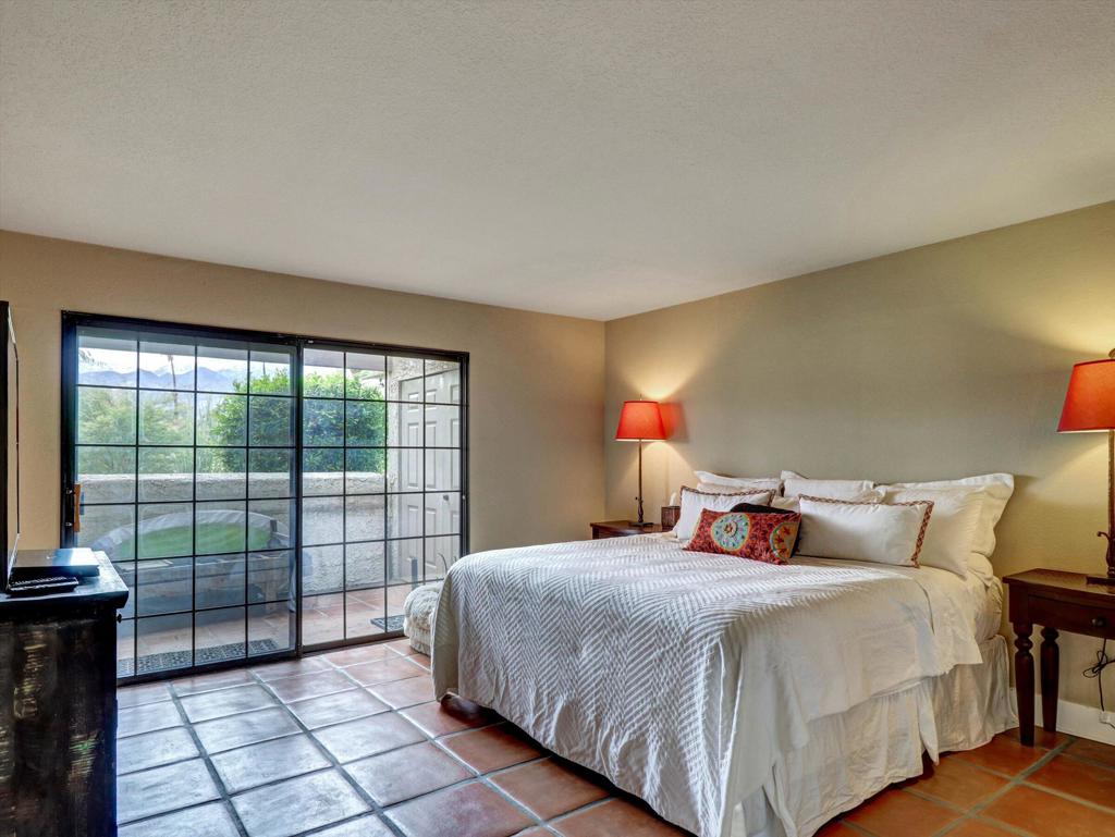 2001 E Camino Parocela G45