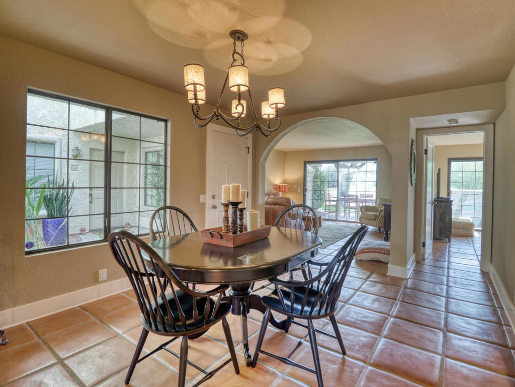 2001 E Camino Parocela G45