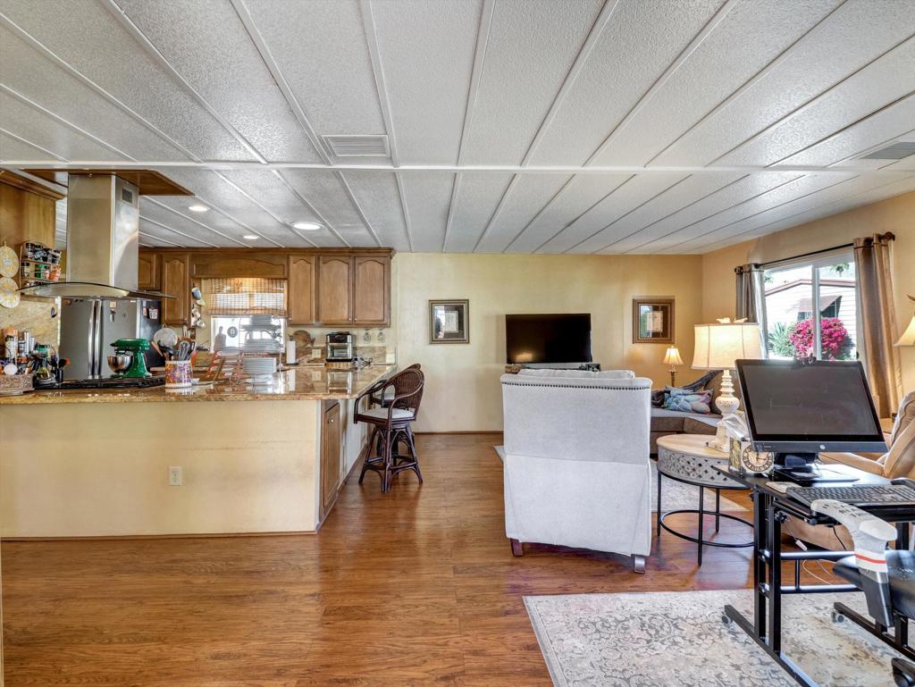 49305 California 74 139