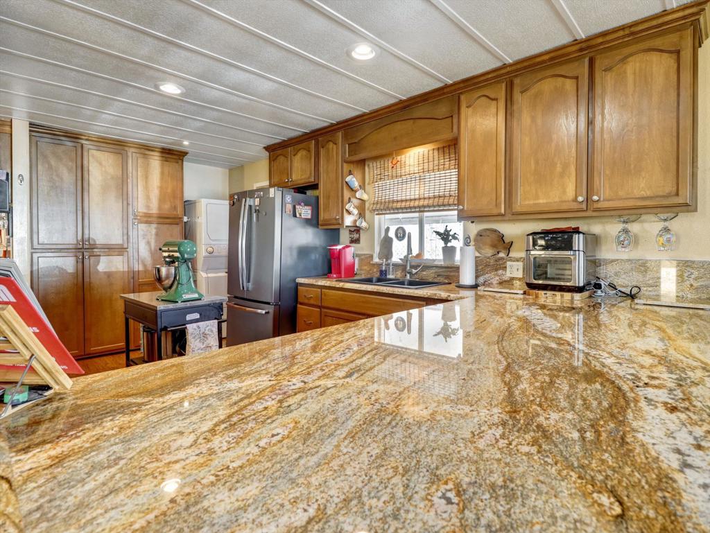 49305 California 74 139