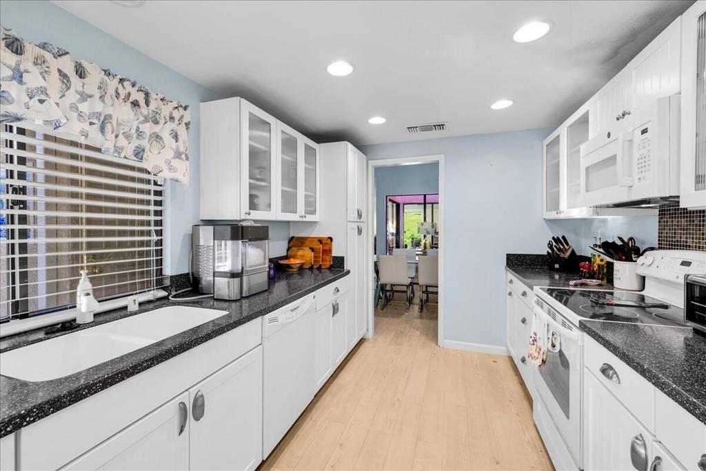 72303 Sommerset Drive