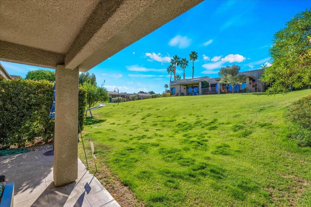 72303 Sommerset Drive