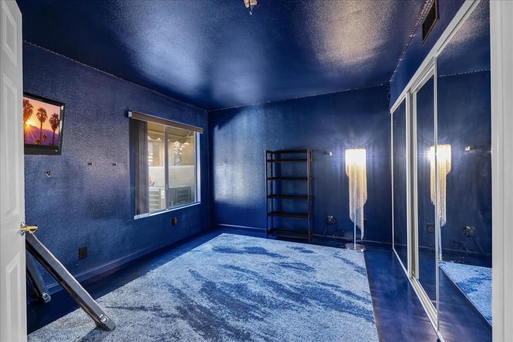 72303 Sommerset Drive