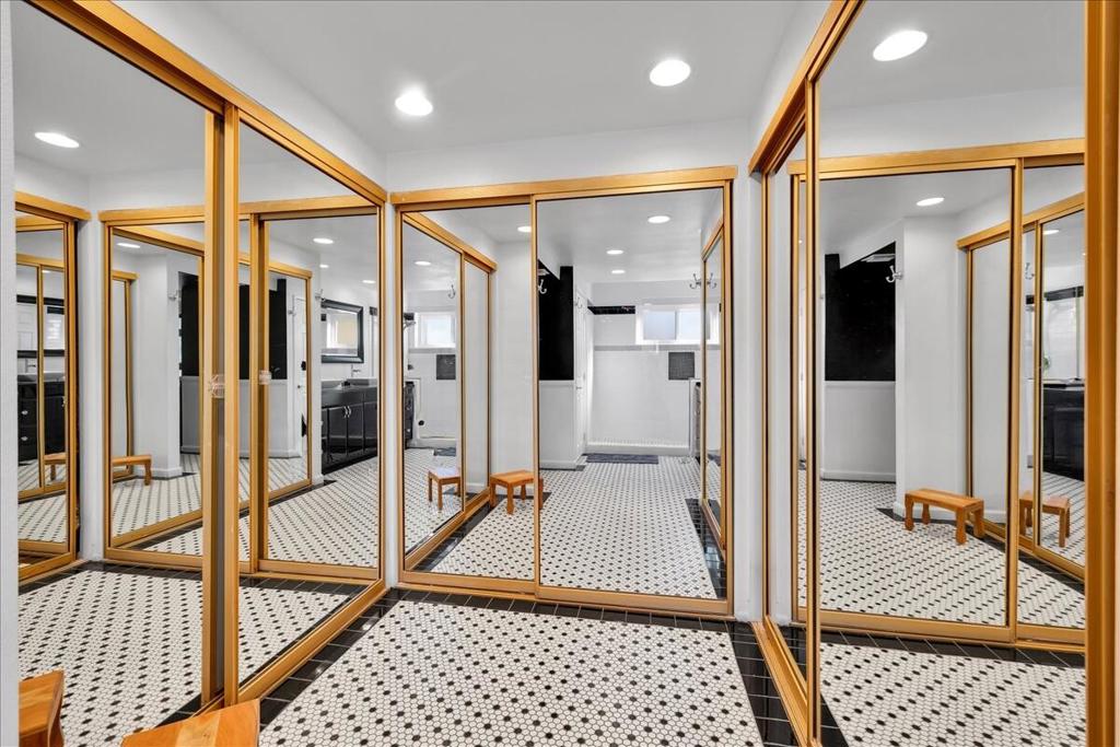 72303 Sommerset Drive