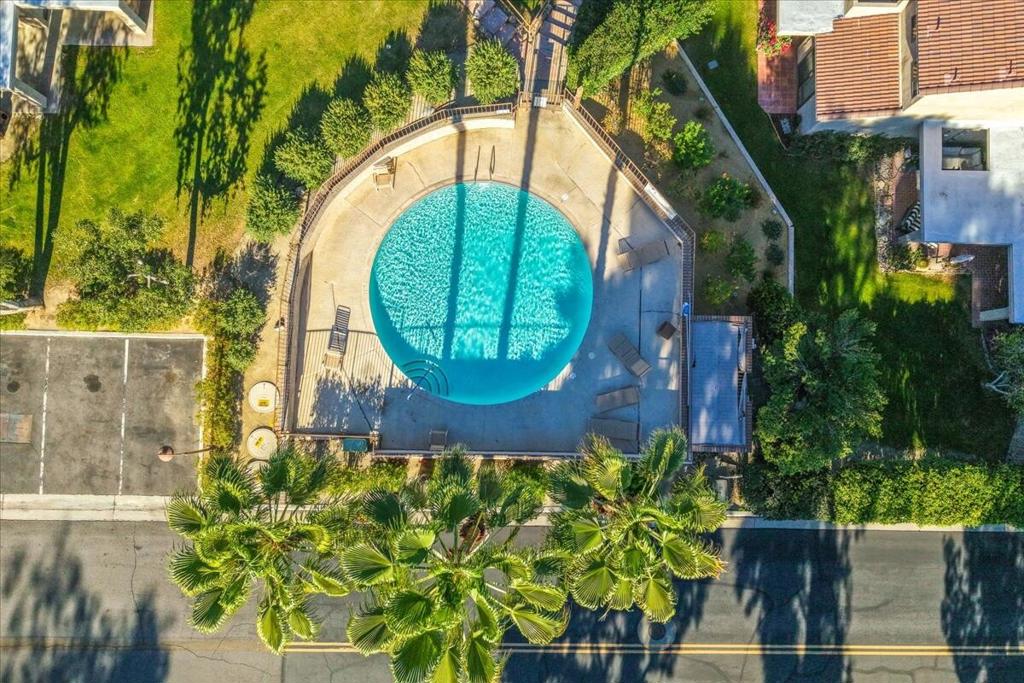 72303 Sommerset Drive