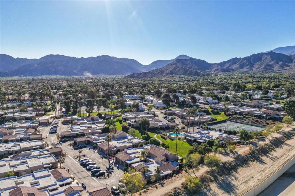 72303 Sommerset Drive