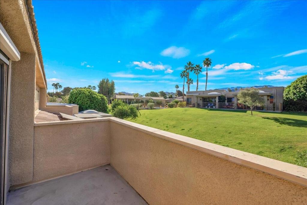 72303 Sommerset Drive