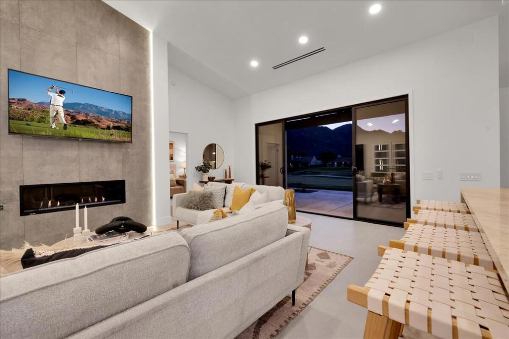 78136 Calle Norte