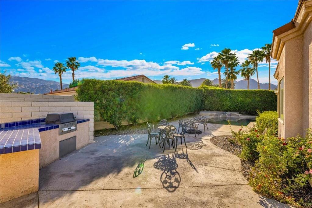 50915 Paloma Court