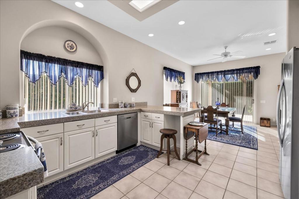 50915 Paloma Court