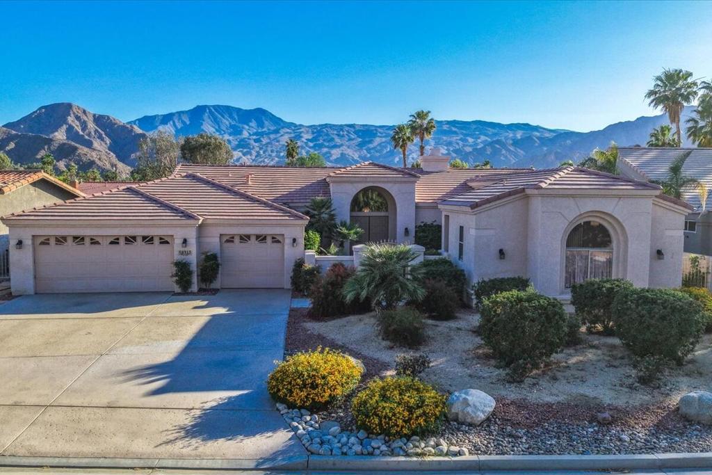 50915 Paloma Court