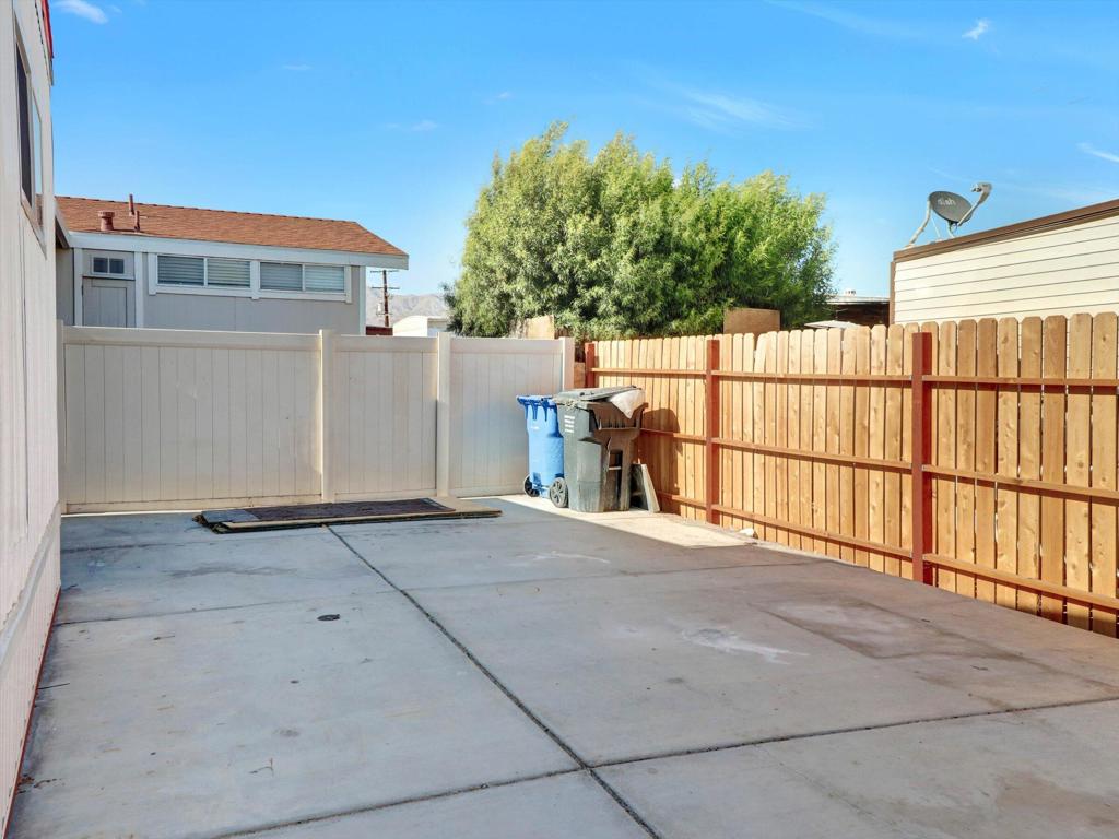 15687 Palm Drive 73