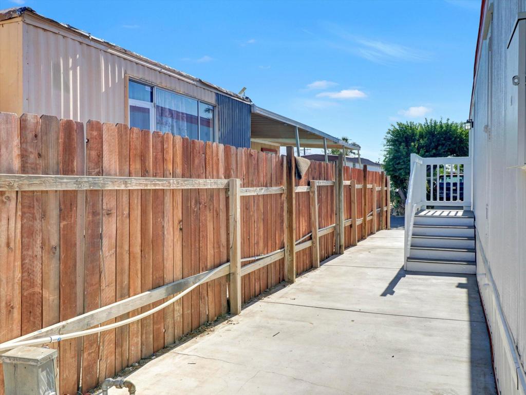 15687 Palm Drive 73
