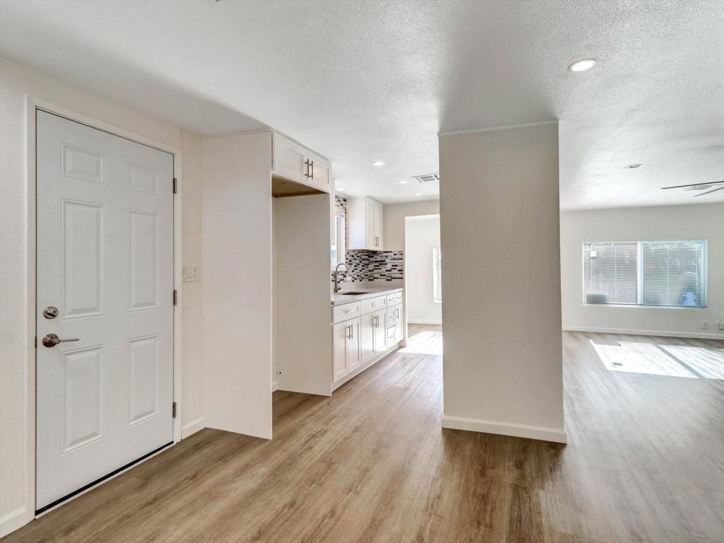 15687 Palm Drive 73