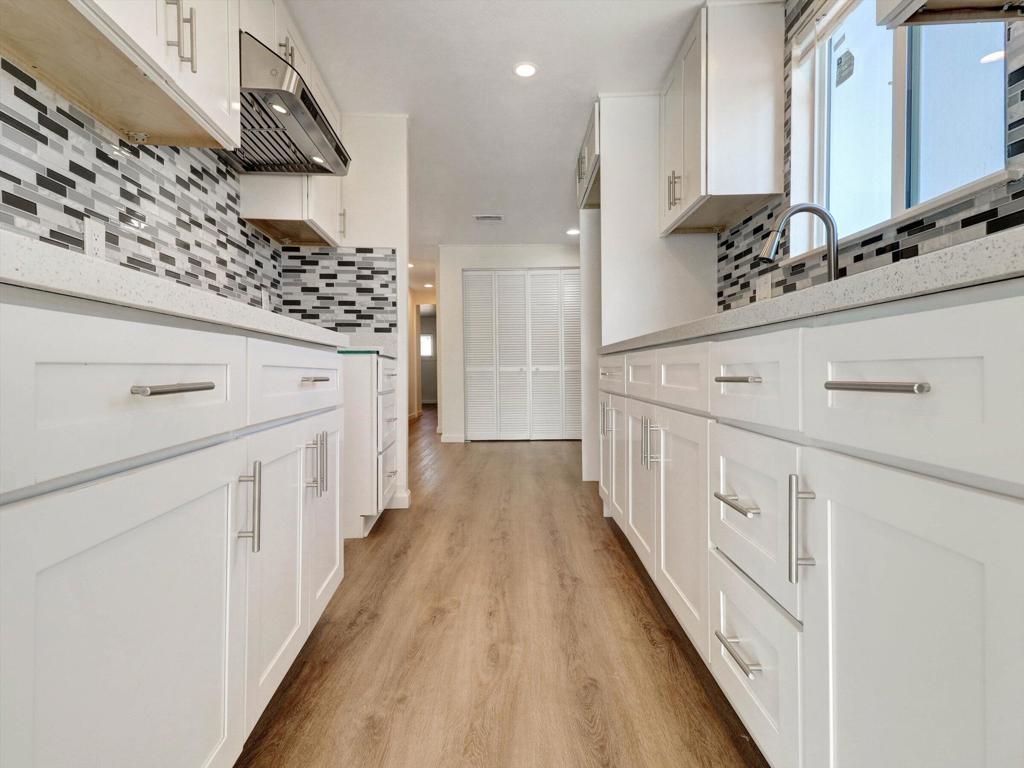 15687 Palm Drive 73