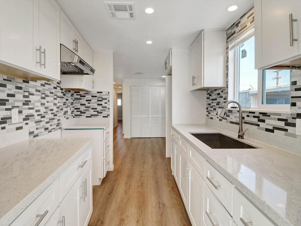 15687 Palm Drive 73