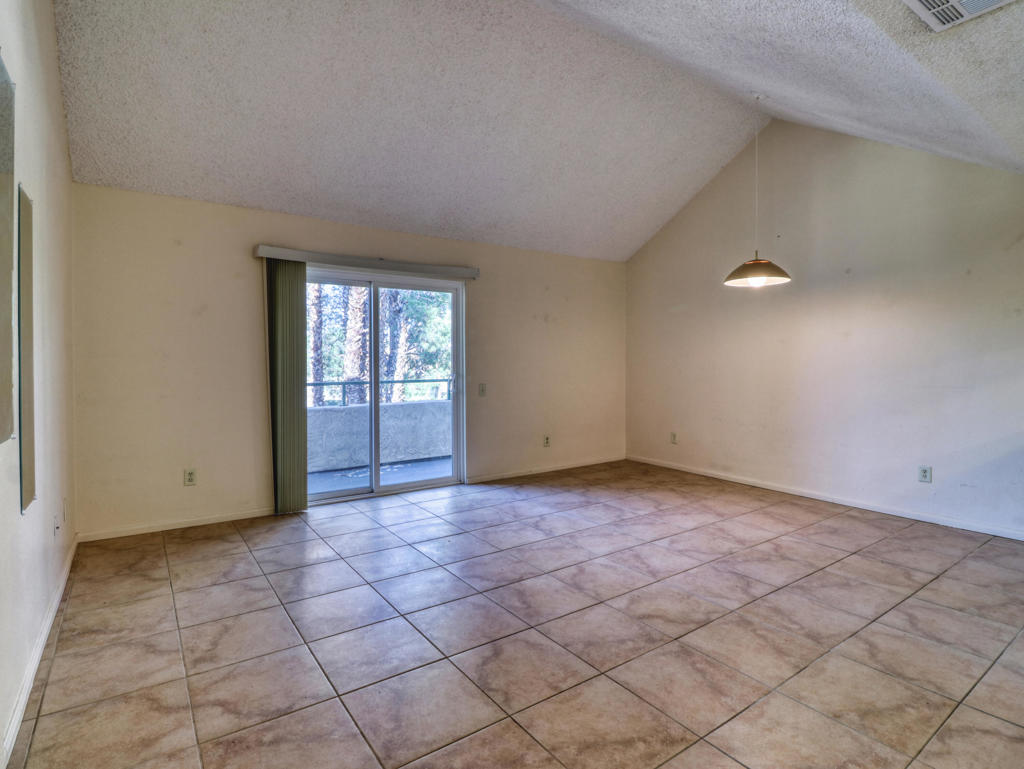 32505 Candlewood Drive 18