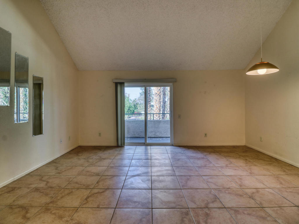 32505 Candlewood Drive 18