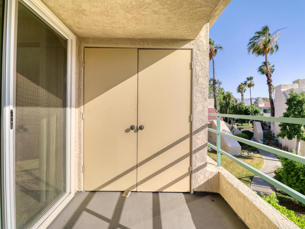 32505 Candlewood Drive 18