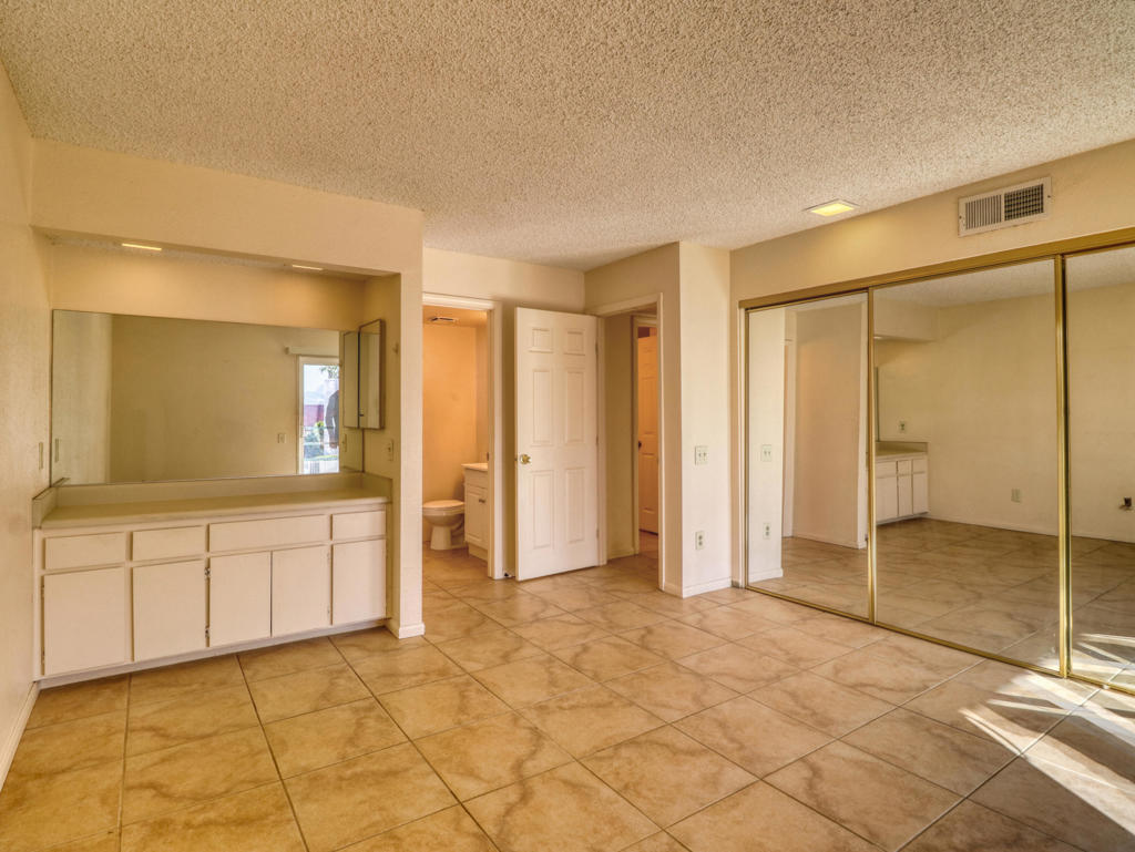 32505 Candlewood Drive 18