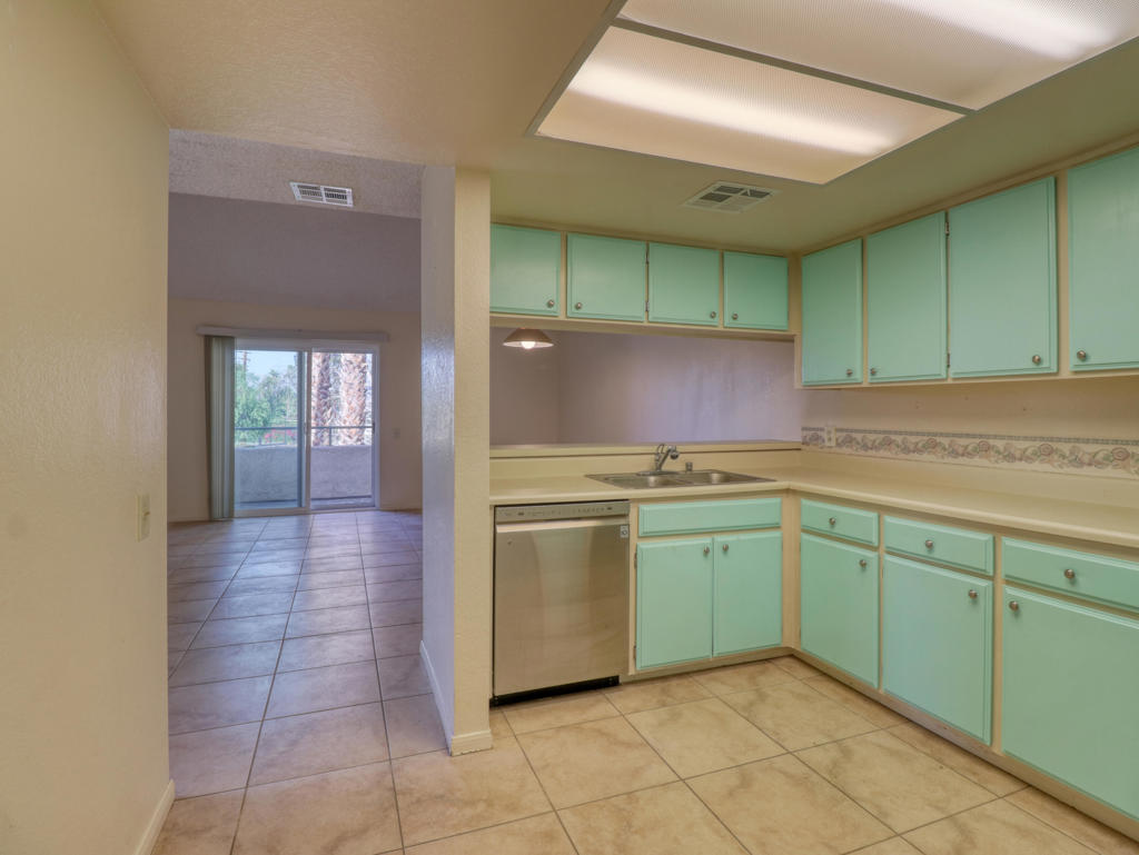 32505 Candlewood Drive 18