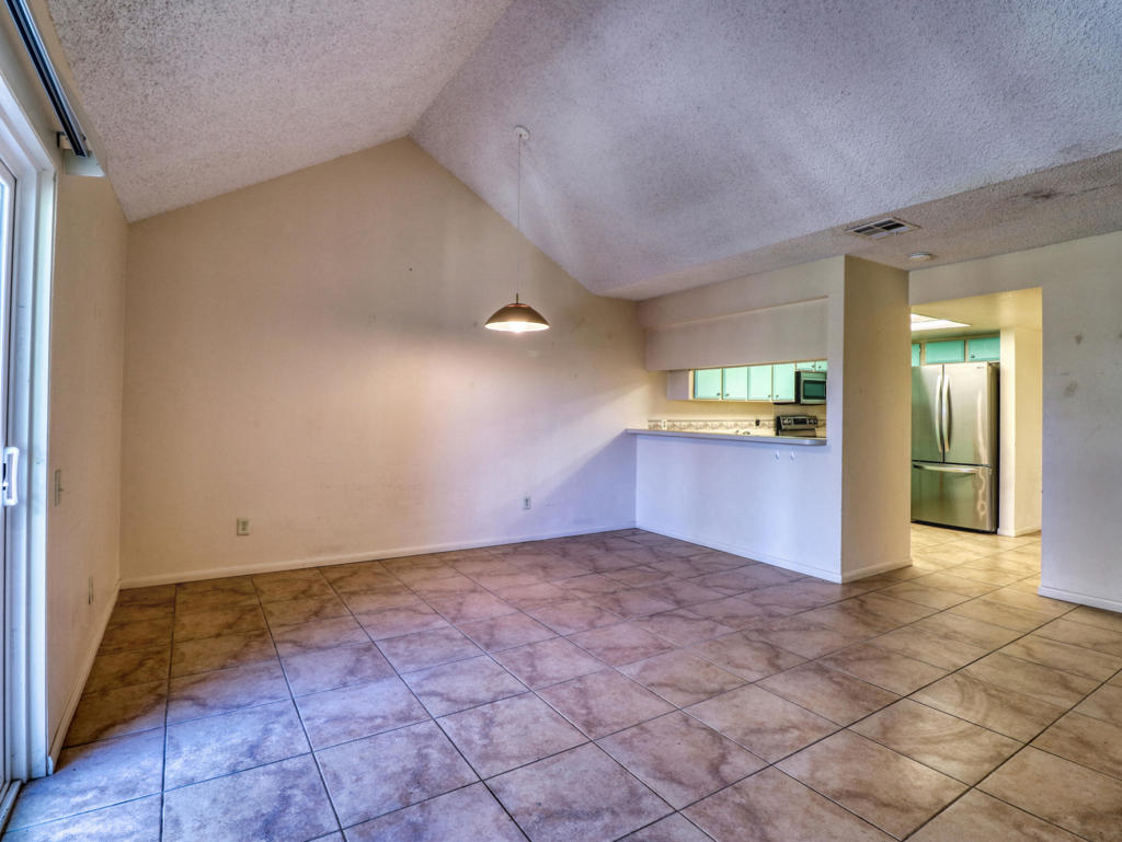 32505 Candlewood Drive 18