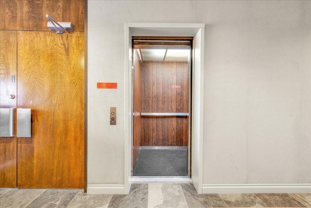74090 El Paseo 101