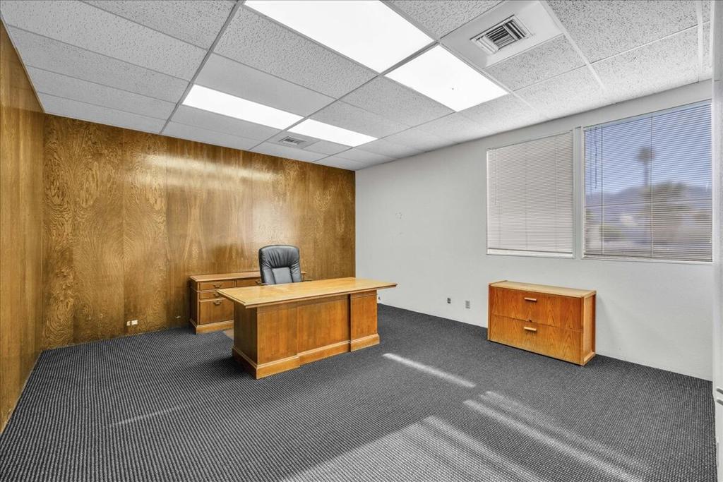 74090 El Paseo 101