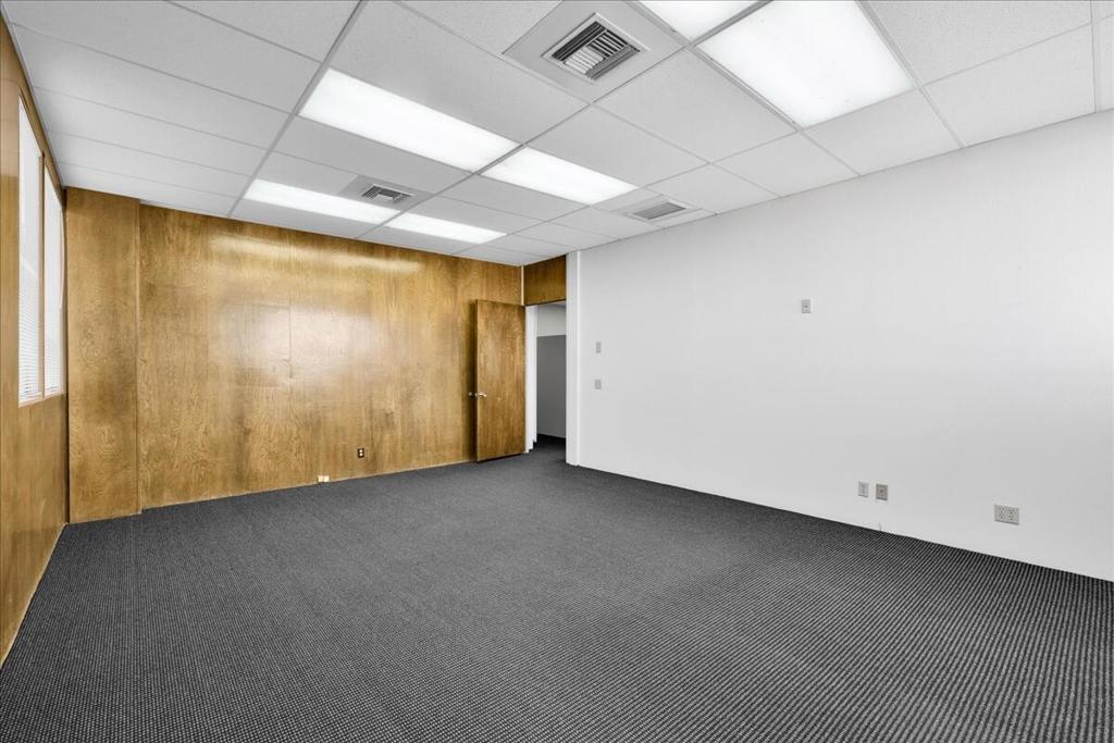 74090 El Paseo 101