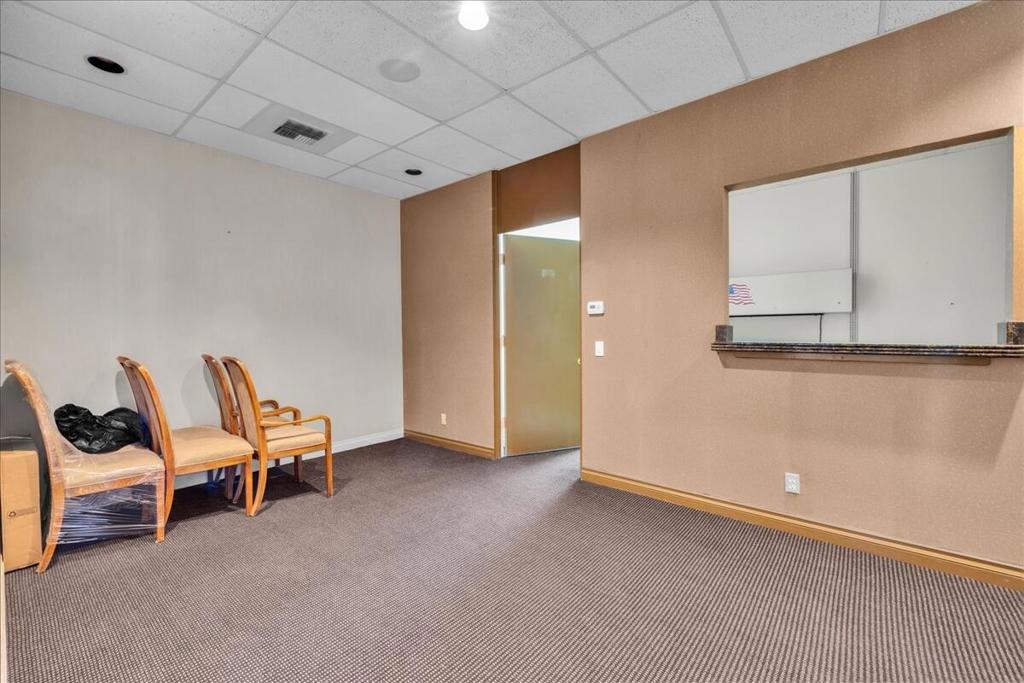74090 El Paseo 101